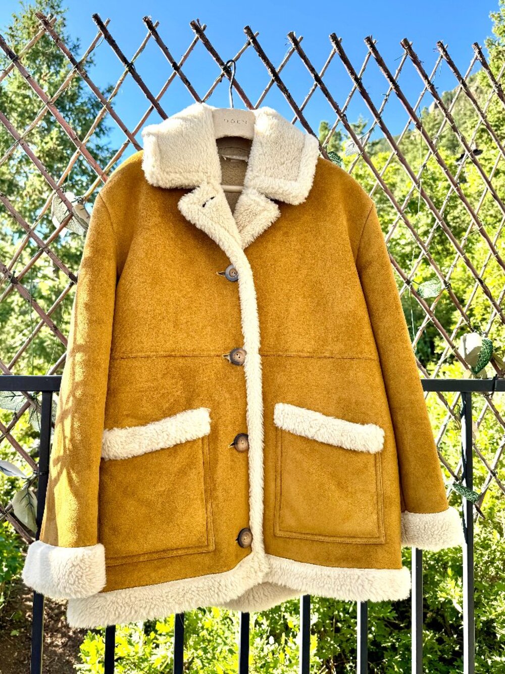 DÔEN Snowbell Coat in Camel - Size XS (Vintage Quality / Pristine)
